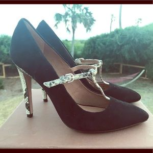 Authentic COACH Black Stiletto Heels NIB 8